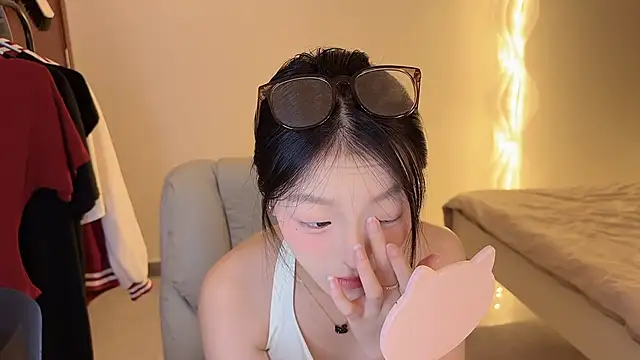 Robin-o3 online show from September 21, 2:29 pm