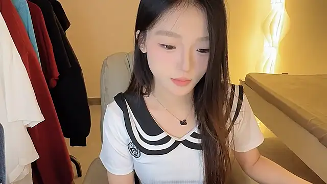 Robin-o3 online show from October 8, 9:18 am