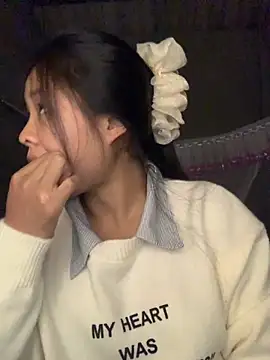 NhuFox online show from November 28, 1:36 pm