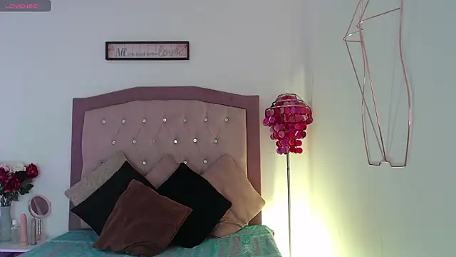 AmelieAndAce online show from September 20, 2:51 pm