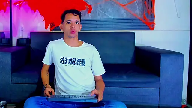 jeremytonner online show from November 2, 4:15 am