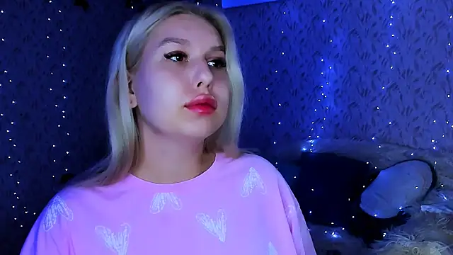 ChloeRicc online show from September 27, 7:52 pm