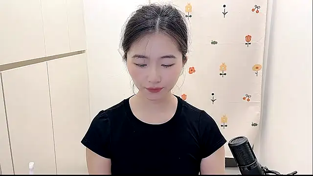 Rosalind xixi online show from October 6, 7:17 am