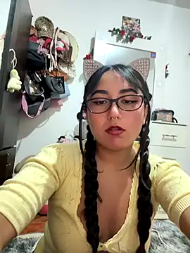 Snapshot of saranghae_ chatting on October 8, 3:26 am saranghae online show from October 8, 3:26 am