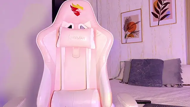 Ayleen Dunkan online show from September 16, 12:17 pm