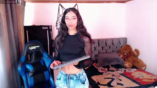 Snapshot of Sweet-Cris chatting on September 11, 6:08 pm Sweet-Cris online show from September 11, 6:08 pm