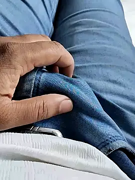 hunk28 6 online show from October 9, 10:35 am