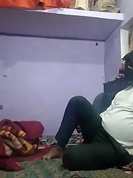 hunk28 6 online show from November 28, 5:04 pm