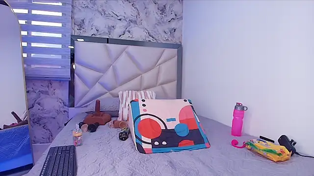 Snapshot of carol_juicyy chatting on November 22, 7:24 pm carol juicyy online show from November 22, 7:24 pm