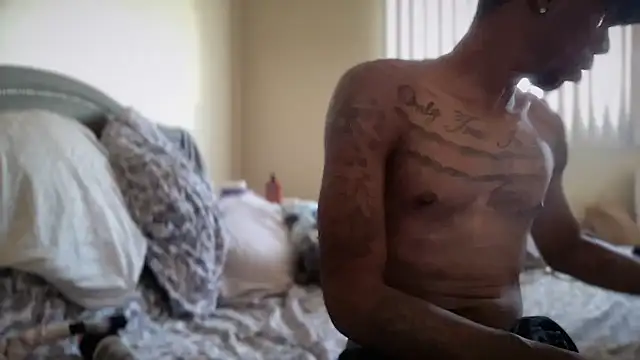 Snapshot of BBCGottii chatting on November 28, 10:01 pm BBCGottii online show from November 28, 10:01 pm