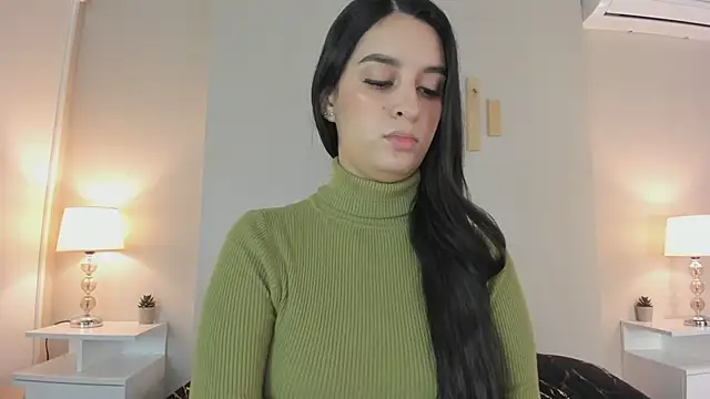 natachadiaz  online show from November 20, 11:32 am