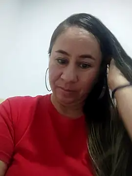 Snapshot of Nala1986 chatting on October 9, 11:58 pm Nala1986 online show from October 9, 11:58 pm