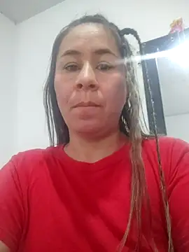 Snapshot of Nala1986 chatting on October 10, 1:10 pm Nala1986 online show from October 10, 1:10 pm