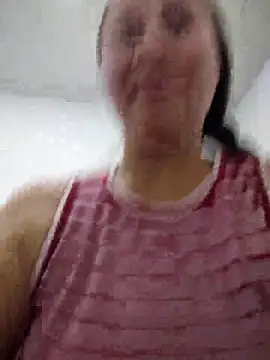 Snapshot of Nala1986 chatting on October 17, 10:34 pm Nala1986 online show from October 17, 10:34 pm