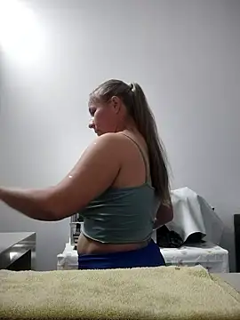 Snapshot of Nala1986 chatting on November 20, 4:18 pm Nala1986 online show from November 20, 4:18 pm