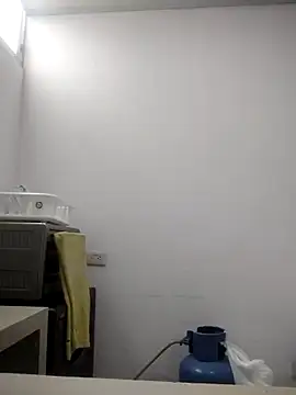 Snapshot of Nala1986 chatting on November 28, 3:36 pm Nala1986 online show from November 28, 3:36 pm