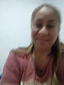 Snapshot of Nala1986 chatting on December 14, 1:44 am Nala1986 online show from December 14, 1:44 am