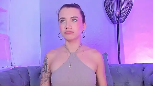 Snapshot of aitana_baker_ chatting on October 8, 4:10 am aitana baker online show from October 8, 4:10 am