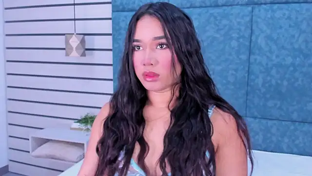 EmilyZahar online show from September 18, 11:34 am