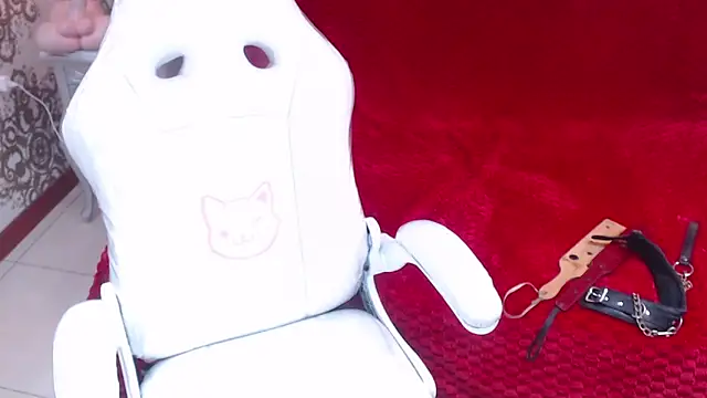 Snapshot of KendyLoveLans chatting on October 23, 3:39 am KendyLoveLans online show from October 23, 3:39 am