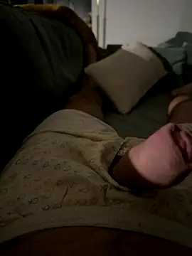 Bigtitsloveshow online show from October 13, 4:01 am