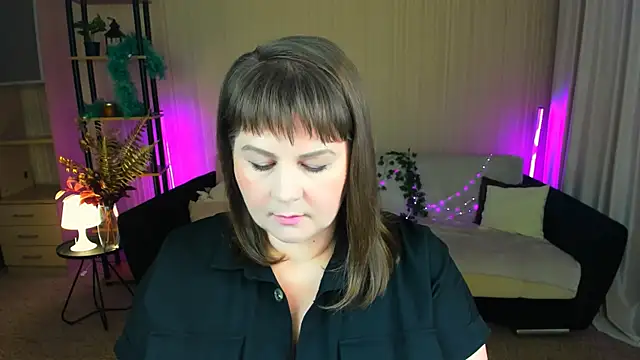 CrystaalStaar online show from September 8, 6:18 pm