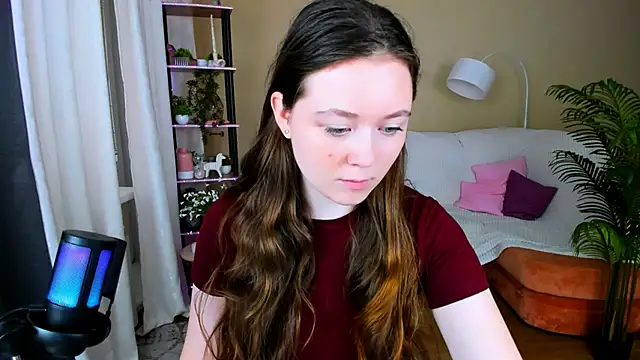 Snapshot of AlluringLookk chatting on September 22, 12:18 pm AlluringLookk online show from September 22, 12:18 pm