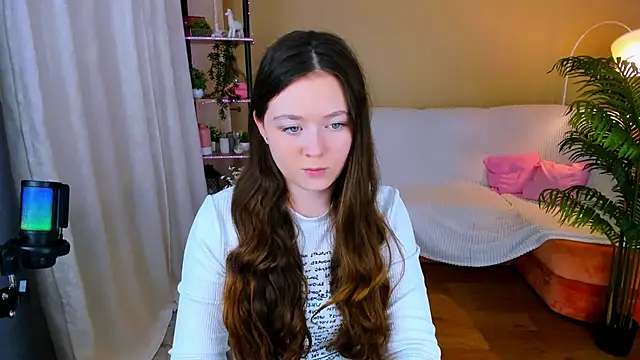 Snapshot of AlluringLookk chatting on October 17, 11:13 am AlluringLookk online show from October 17, 11:13 am