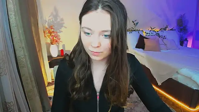 Snapshot of AlluringLookk chatting on November 7, 4:18 pm AlluringLookk online show from November 7, 4:18 pm