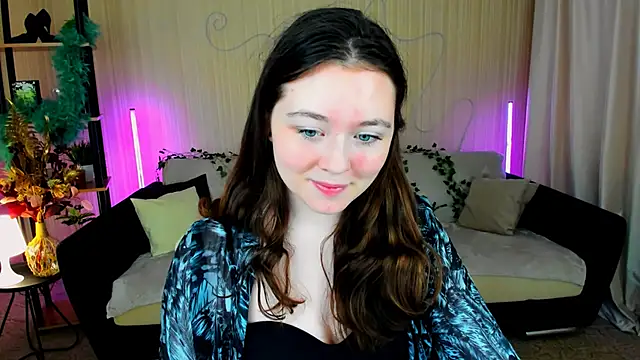 Snapshot of AlluringLookk chatting on November 15, 4:32 am AlluringLookk online show from November 15, 4:32 am