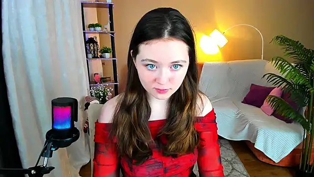 Snapshot of AlluringLookk chatting on November 21, 4:16 pm AlluringLookk online show from November 21, 4:16 pm