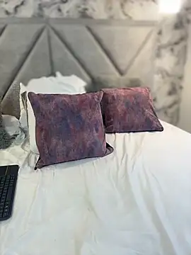 Snapshot of Im_Manu chatting on September 27, 12:21 pm Im Manu online show from September 27, 12:21 pm