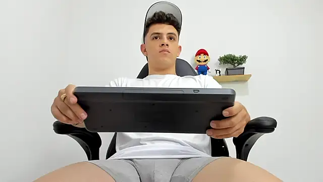 Mikecooper online show from October 7, 12:30 am