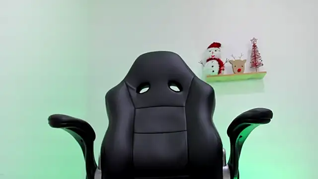 Mikecooper online show from December 21, 11:45 pm