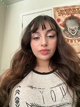 CharmingMaddie online show from October 14, 5:03 pm