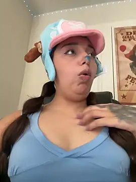 CharmingMaddie online show from October 22, 2:50 pm