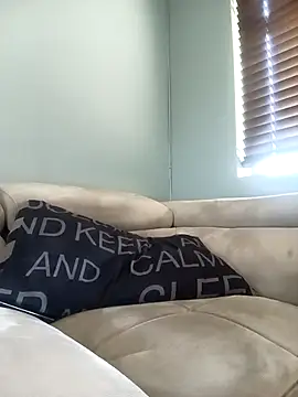 Thabo1004 online show from October 25, 8:11 am