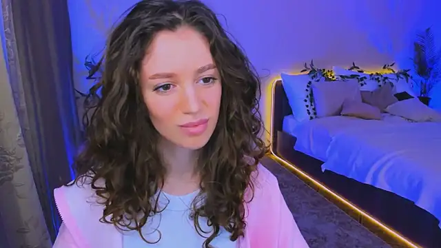 Snapshot of ChristinaConteeree chatting on September 24, 6:22 pm ChristinaConteeree online show from September 24, 6:22 pm