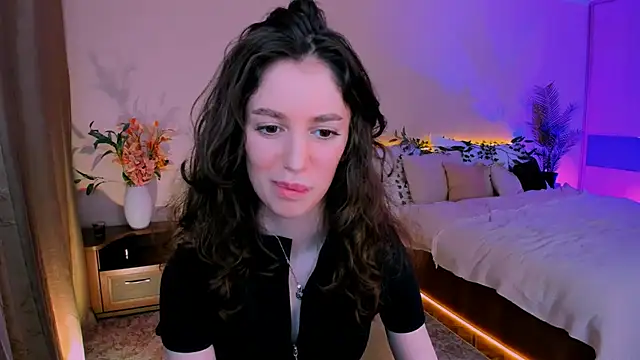 Snapshot of ChristinaConteeree chatting on September 26, 7:29 pm ChristinaConteeree online show from September 26, 7:29 pm