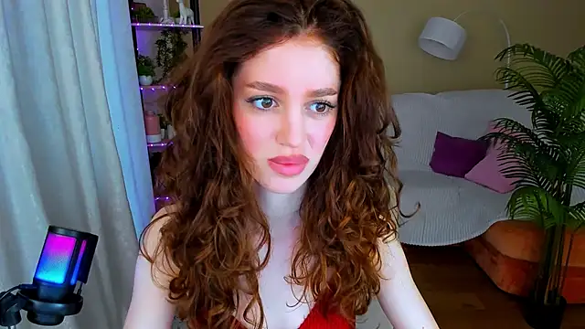 Snapshot of ChristinaConteeree chatting on October 7, 1:19 pm ChristinaConteeree online show from October 7, 1:19 pm