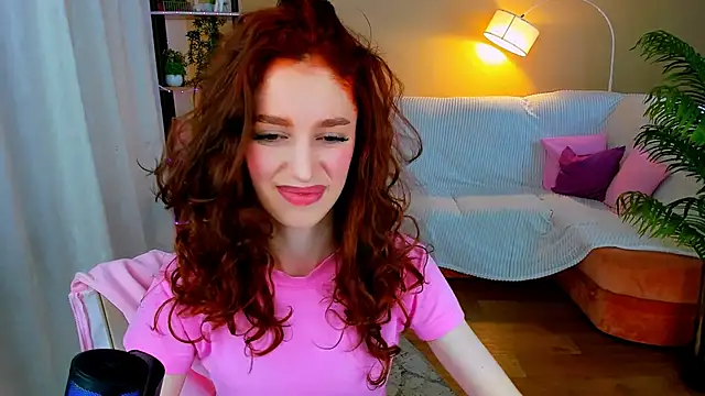 Snapshot of ChristinaConteeree chatting on October 11, 11:20 am ChristinaConteeree online show from October 11, 11:20 am