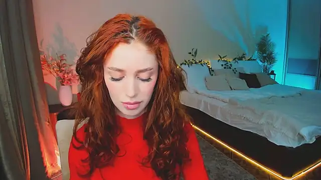 Snapshot of ChristinaConteeree chatting on November 10, 1:43 pm ChristinaConteeree online show from November 10, 1:43 pm