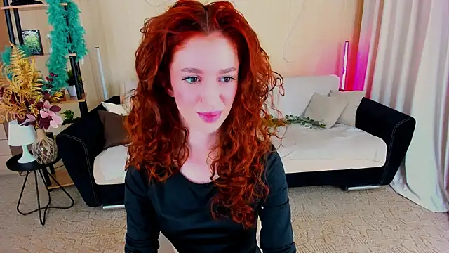 Snapshot of ChristinaConteeree chatting on December 1, 7:30 pm ChristinaConteeree online show from December 1, 7:30 pm