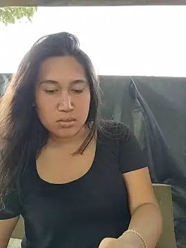 Snapshot of Romantic_Sabrina chatting on November 15, 1:25 am Romantic Sabrina online show from November 15, 1:25 am