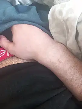 Snapshot of Hornyhrony chatting on December 20, 10:44 am Hornyhrony online show from December 20, 10:44 am