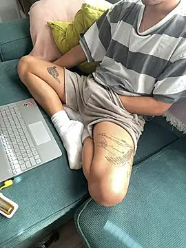 darkdecide online show from December 2, 8:30 am