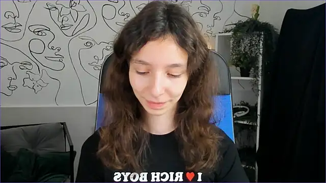 EmmanuellBrown online show from October 17, 1:03 pm