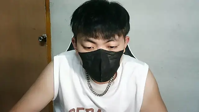 Snapshot of bigbb101011 chatting on September 30, 2:00 pm bigbb101011 online show from September 30, 2:00 pm