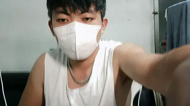 Snapshot of bigbb101011 chatting on October 15, 1:44 pm bigbb101011 online show from October 15, 1:44 pm