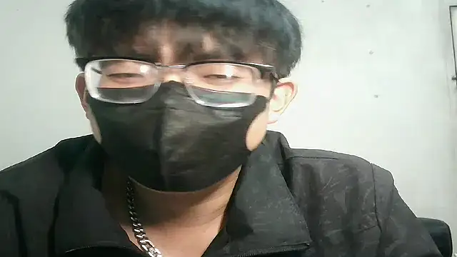 Snapshot of bigbb101011 chatting on November 19, 4:07 pm bigbb101011 online show from November 19, 4:07 pm